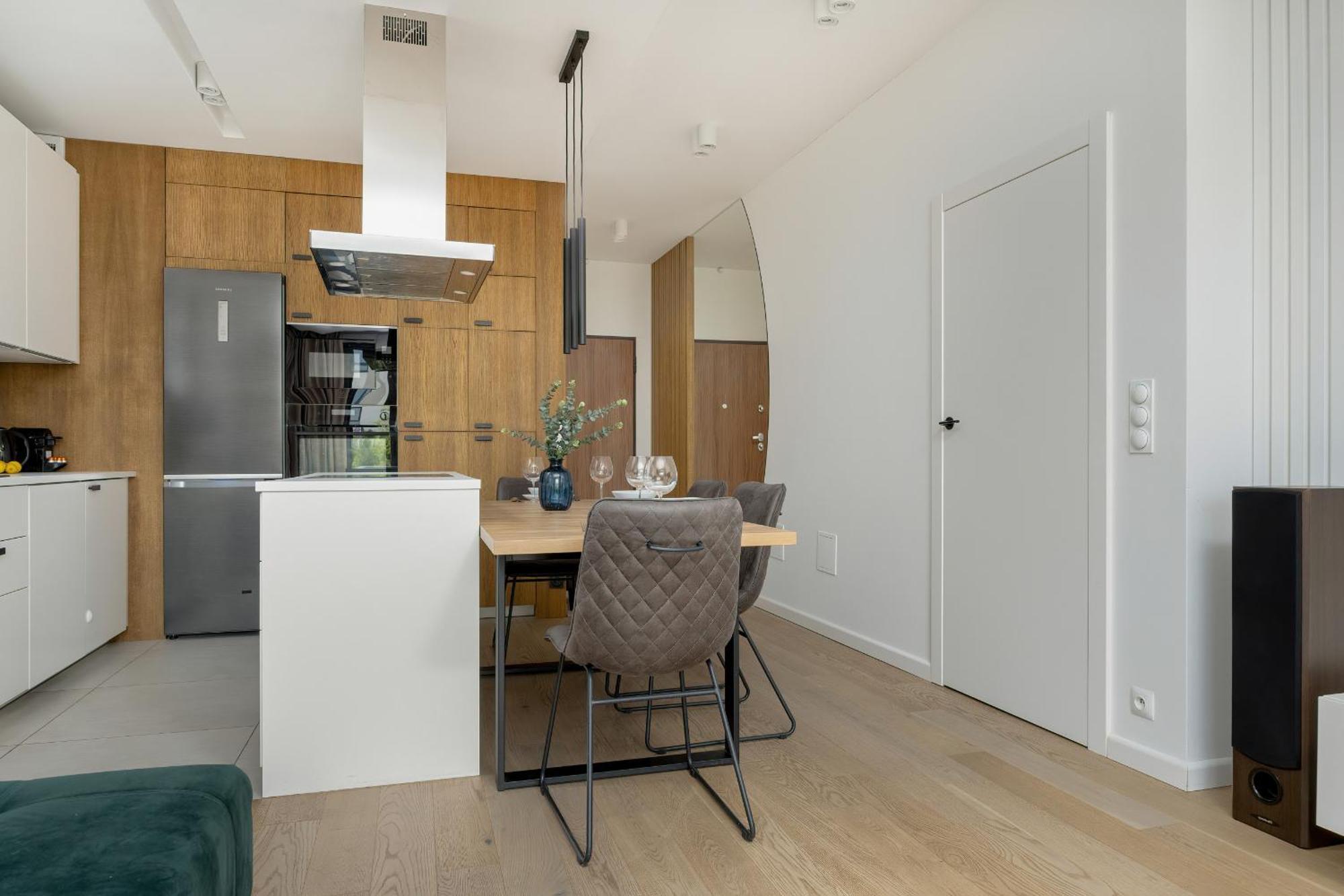 Spacious Family With Garden & Parking By Renters * Warschau